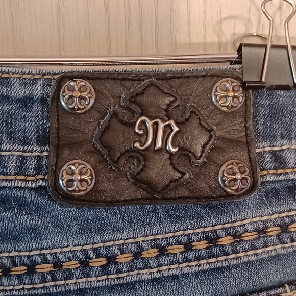 Miss Me Jeans, Size 30, Denim, 30 x 30, Low Rise, Boot Cut Bedazzled, Distressed - Picture 9 of 12